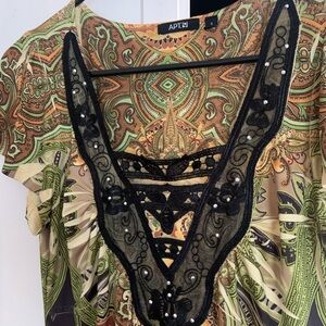 Apt. 9 Green Paisley Top with Black Lace Accent